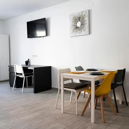 Апартаменты Almada Downtown 203 Порту