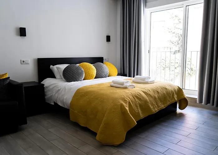 Almada Downtown 203 * Porto