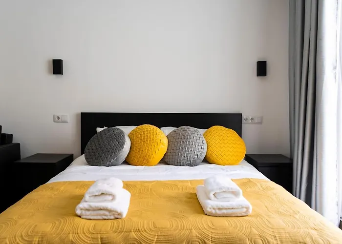 Almada Downtown 203 *