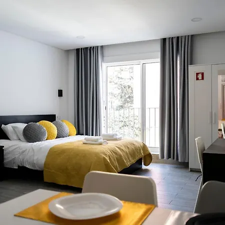 Almada Downtown 203 *